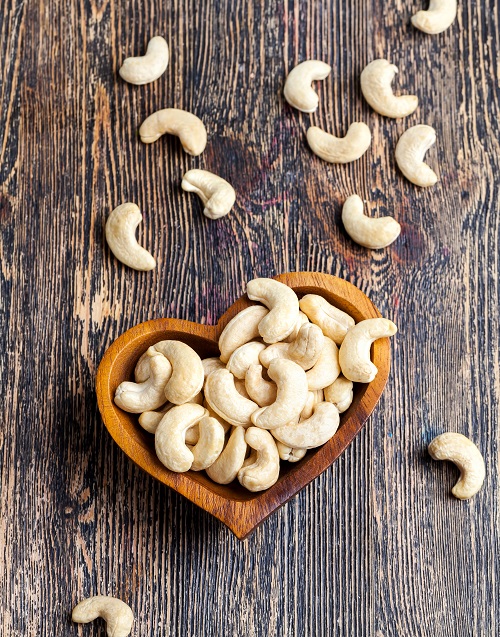 Can Cats Eat Cashews? 1